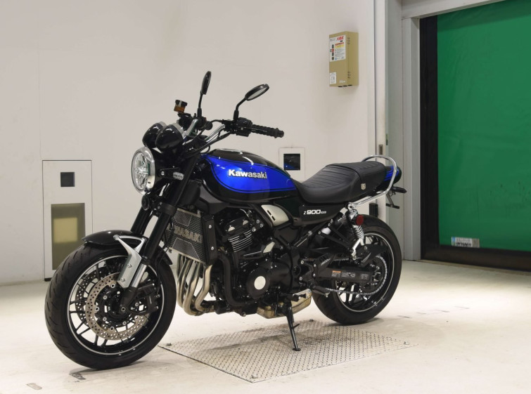 Мотоцикл Kawasaki Z900RS с пробегом 6054 km с пробегом 6054 km