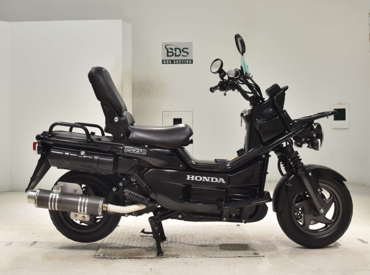 Мотоцикл Honda PS250 BIG RUCKUS з пробігом 29187 km з пробігом 29187 km