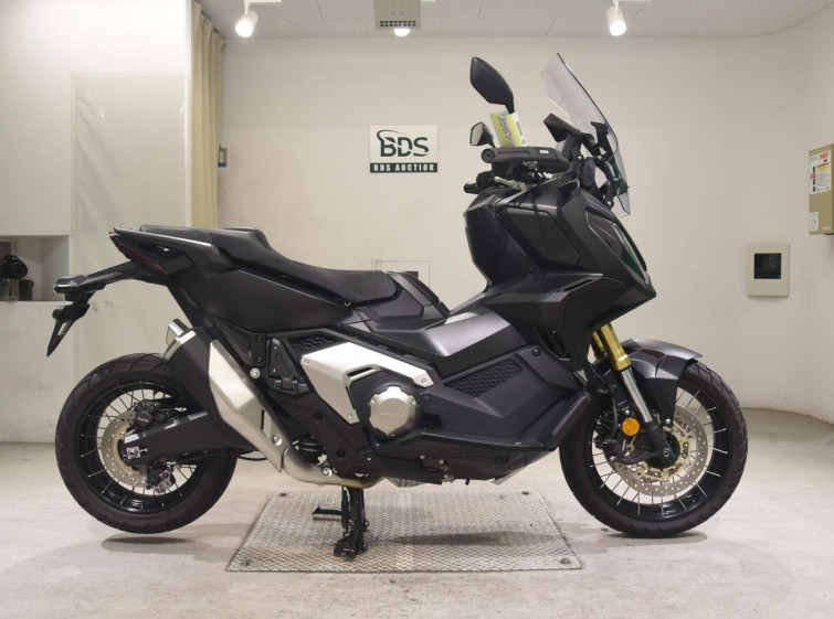Мотоцикл Honda XADV7502 с пробегом 937 km