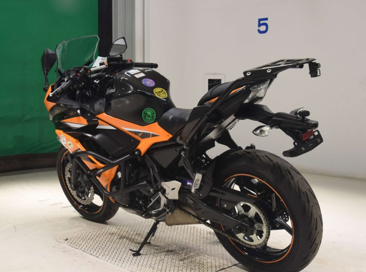 Мотоцикл Kawasaki NINJA650 з пробігом 63793 km з пробігом 63793 km