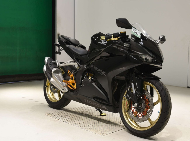 Мотоцикл Honda CBR250RRA з пробігом 8596 km з пробігом 8596 km