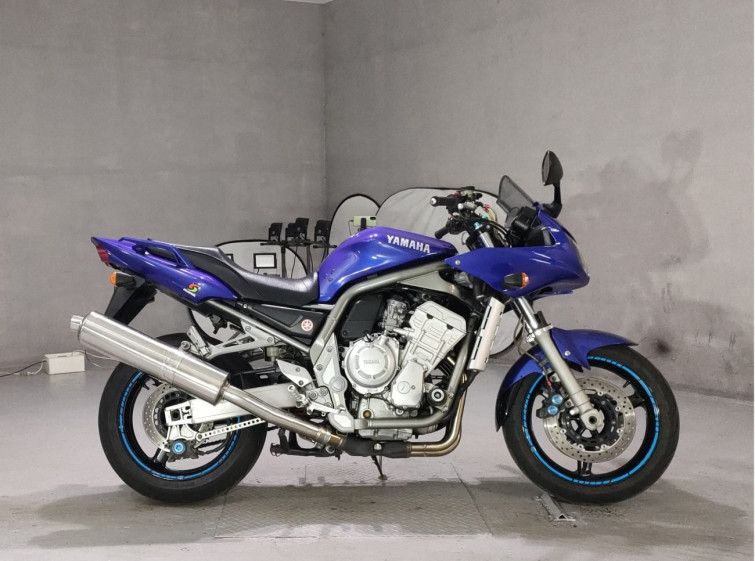Мотоцикл Yamaha FZS1000 FAZER с пробегом 40378 m