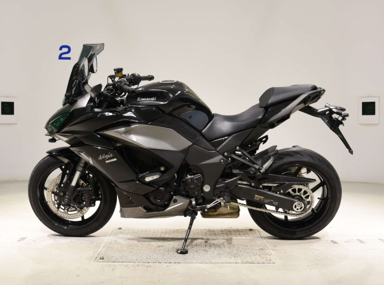 Мотоцикл Kawasaki ninja 1000 sx з пробігом 19990 km з пробігом 19990 km