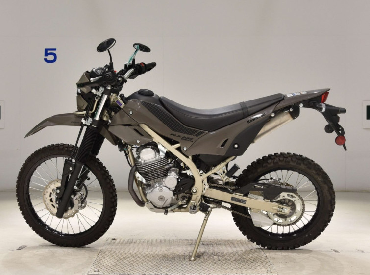 Мотоцикл Kawasaki KLX230 SHERPA з пробігом 229 km з пробігом 229 km