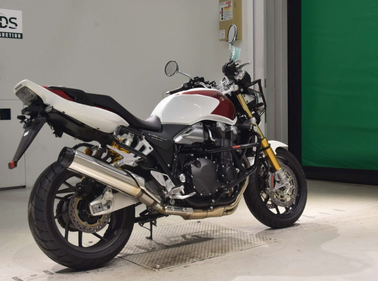 Мотоцикл Honda CB1300SF з пробігом 1802 km з пробігом 1802 km