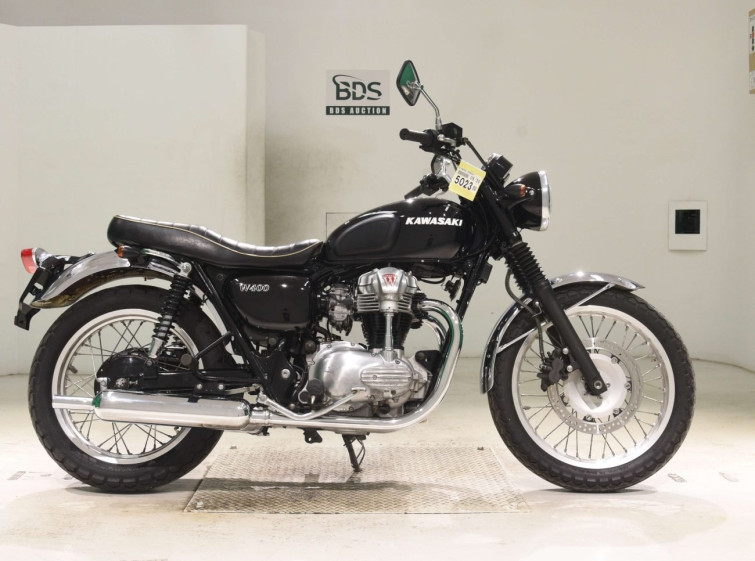 Мотоцикл Kawasaki W400 с пробегом 2687 km