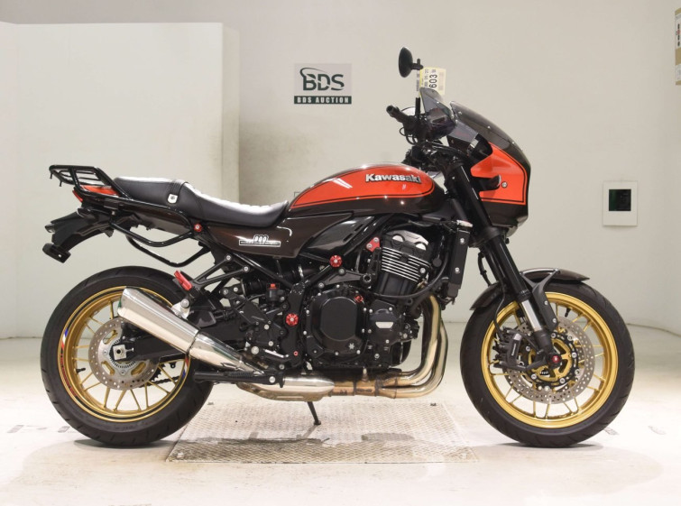 Мотоцикл Kawasaki Z900RS з пробігом 2988 km