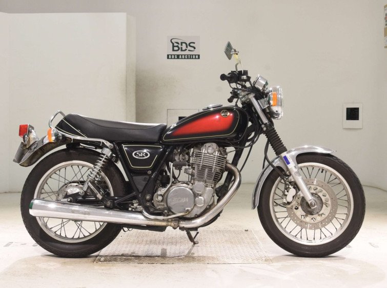 Мотоцикл Yamaha SR400 з пробігом 7750 km