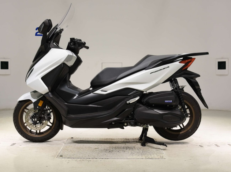 Мотоцикл Honda FORZA-6 з пробігом 1988 km з пробігом 1988 km