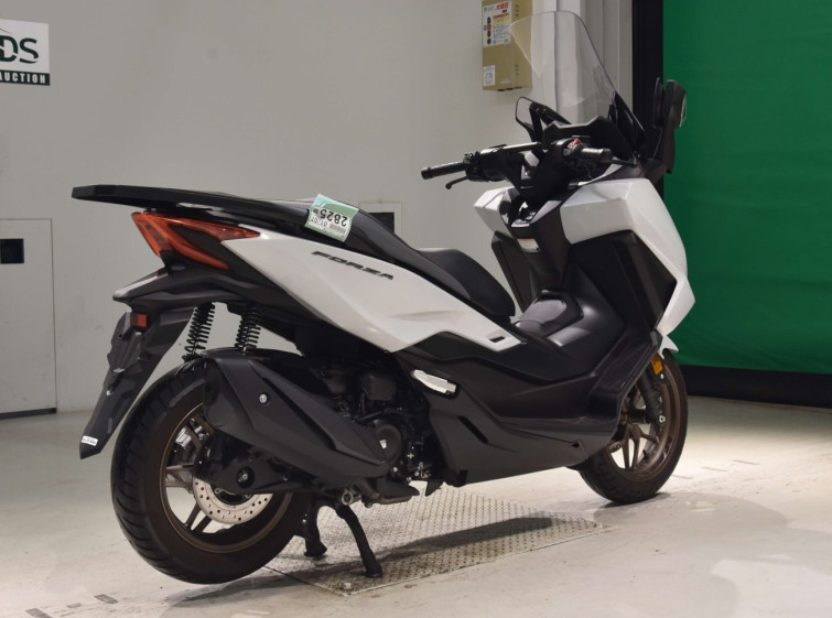Мотоцикл Honda FORZA-6 з пробігом 1988 km з пробігом 1988 km