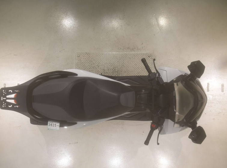 Мотоцикл Honda FORZA-6 з пробігом 1988 km з пробігом 1988 km