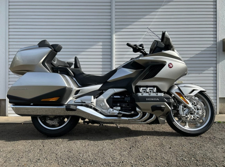 Мотоцикл Honda GL1800 TOUR с пробегом 2992 km