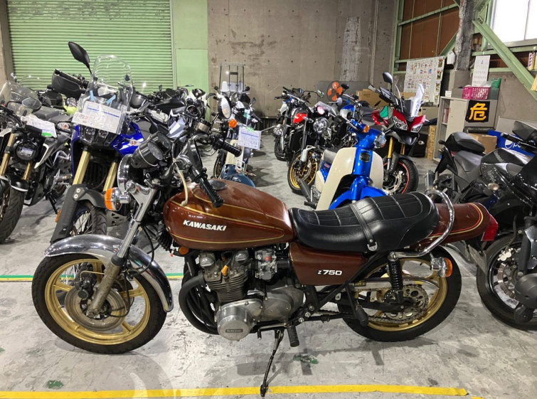 Мотоцикл Kawasaki Z750 FOUR з пробігом 77011 km