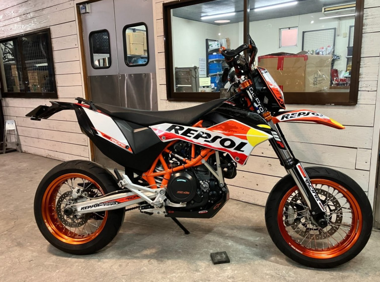 Мотоцикл KTM 690 SMC R з пробігом 37392 km