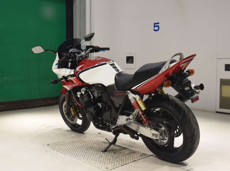 Мотоцикл Honda CB400SFV з пробігом 54171 km з пробігом 54171 km