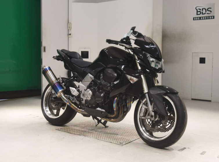 Мотоцикл Kawasaki Z1000 с пробегом 67667 km с пробегом 67667 km