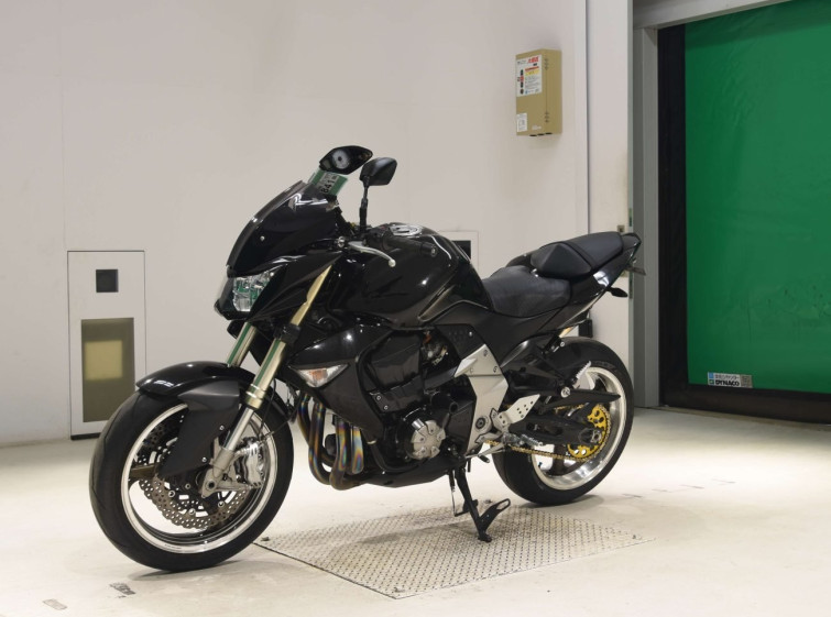 Мотоцикл Kawasaki Z1000 с пробегом 67667 km с пробегом 67667 km