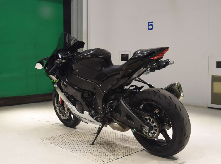 Мотоцикл Kawasaki NINJA ZX-10RA с пробегом 10533 km с пробегом 10533 km