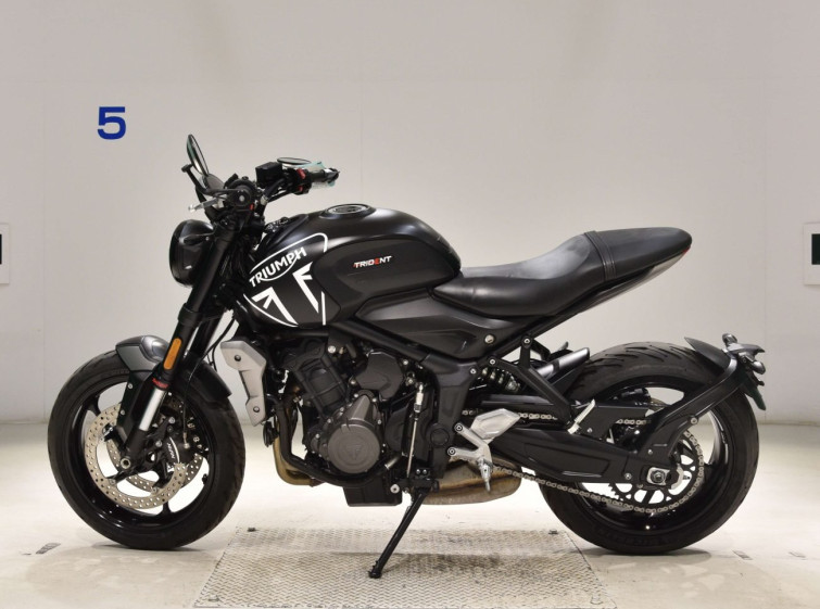 Мотоцикл Triumph TRIDENT660 с пробегом 8207 km с пробегом 8207 km