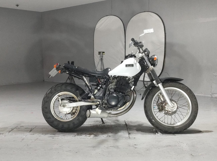 Мотоцикл Yamaha TW225 з пробігом 19311 km