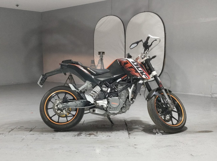 Мотоцикл KTM 200 DUKE