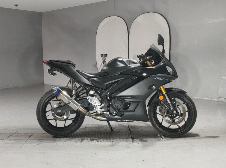 Мотоцикл Yamaha YZFR25 з пробігом 17523 km