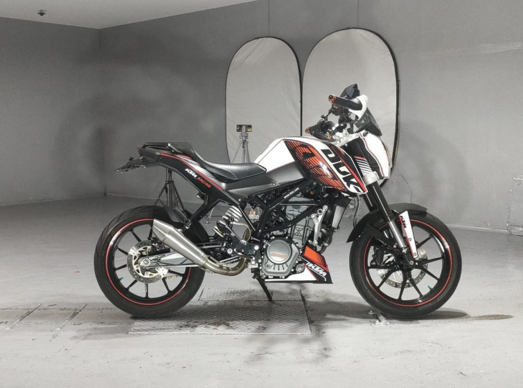 Мотоцикл KTM 200 DUKE з пробігом 22271 km