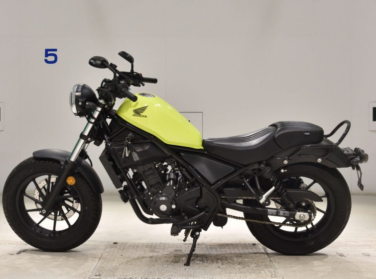 Мотоцикл Honda REBEL CMX250 з пробігом 2286 km з пробігом 2286 km