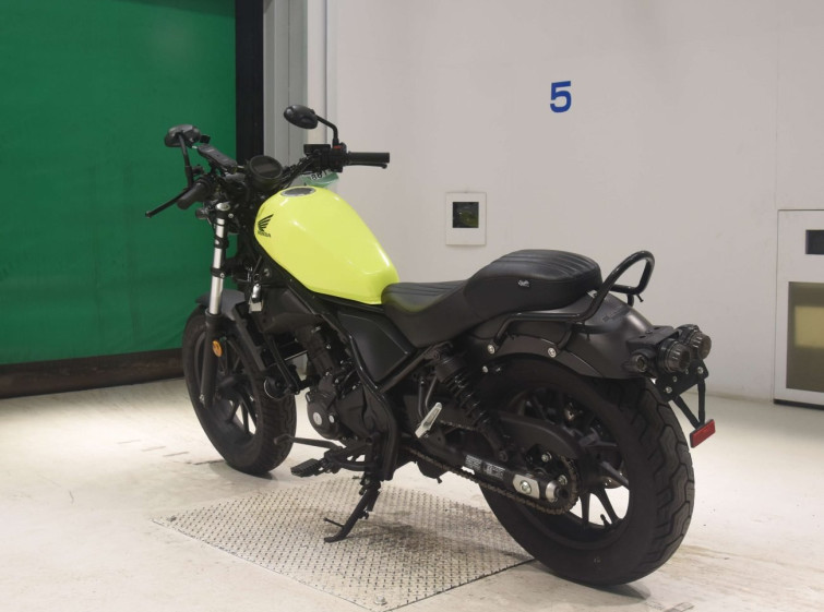 Мотоцикл Honda REBEL CMX250 з пробігом 2286 km з пробігом 2286 km