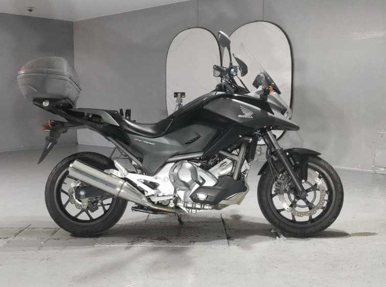 Мотоцикл Honda NC700XDLD с пробегом 20184 km