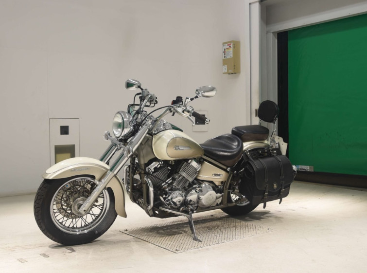 Мотоцикл Yamaha DRAGSTAR XVS400 CLASSIC