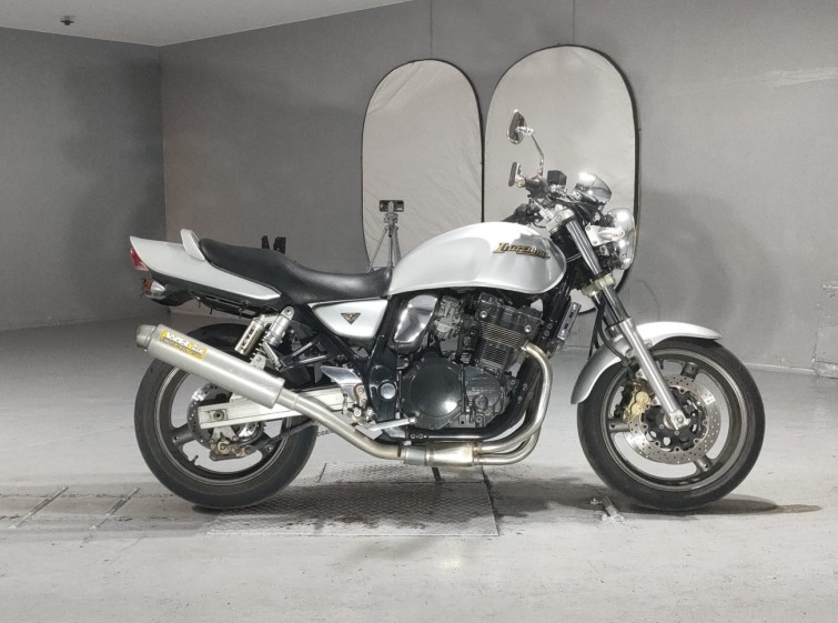 Мотоцикл Suzuki GSX400 INAZUMA з пробігом 64580 km