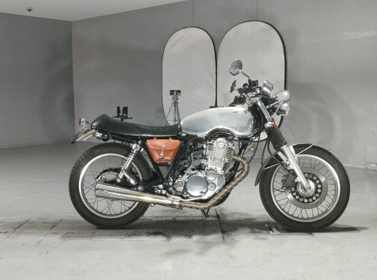 Мотоцикл Yamaha SR400 з пробігом 26455 km