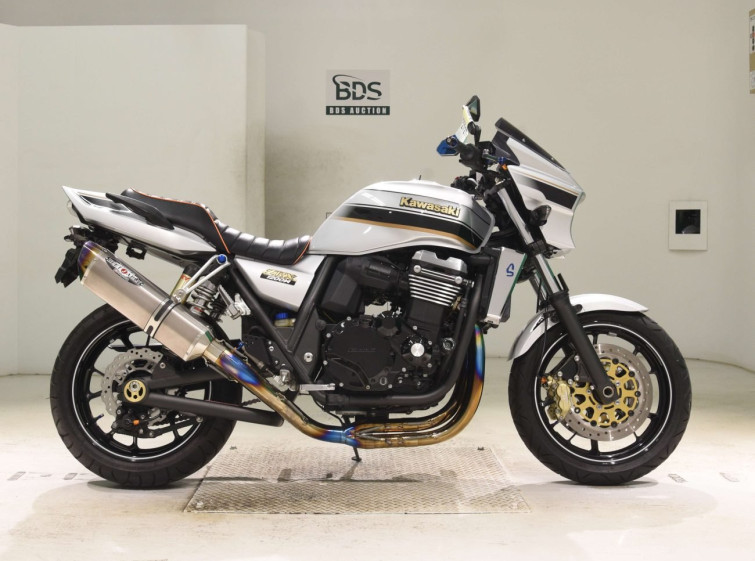 Мотоцикл Kawasaki ZRX1200 DAEG с пробегом 5752 km
