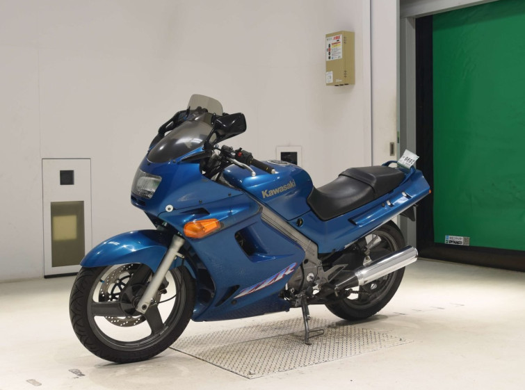 Мотоцикл Kawasaki ZZ-R250 з пробігом 18446 km з пробігом 18446 km