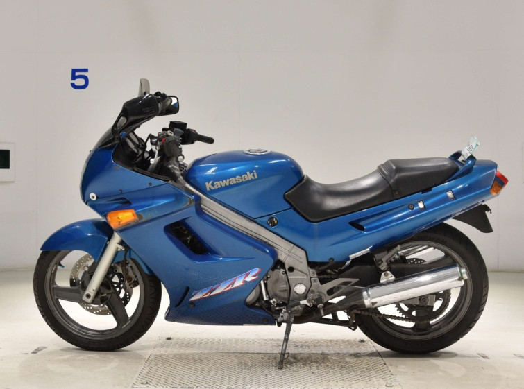 Мотоцикл Kawasaki ZZ-R250 з пробігом 18446 km з пробігом 18446 km