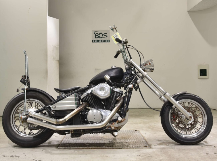 Мотоцикл Kawasaki VULCAN400 CUSTOM с пробегом 3735 km