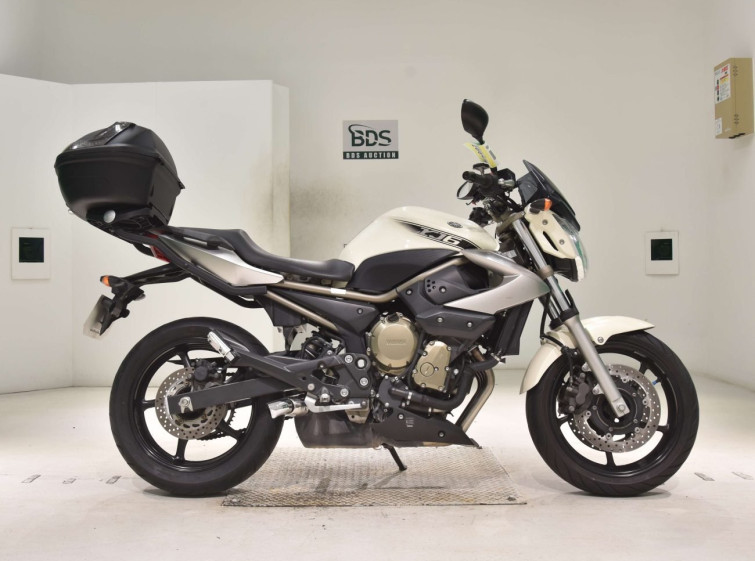 Мотоцикл Yamaha XJ6N с пробегом 31872 km