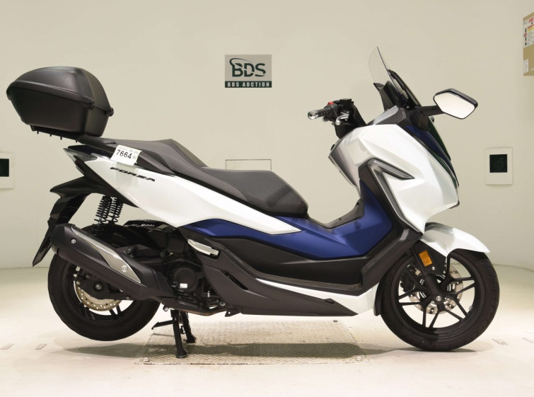 Мотоцикл Honda FORZA с пробегом 11735 km