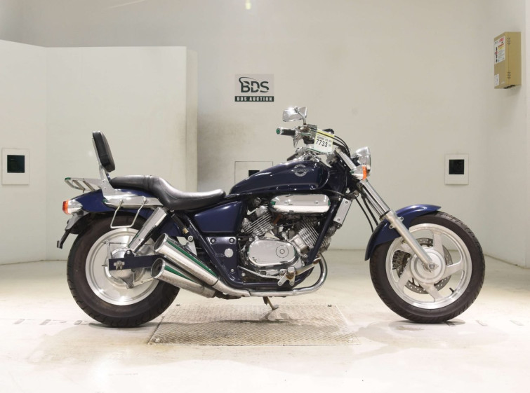 Мотоцикл Honda MAGNA250 з пробігом 15089 km