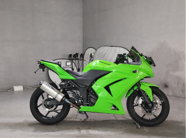 Мотоцикл Kawasaki NINJA250R с пробегом 12289 km