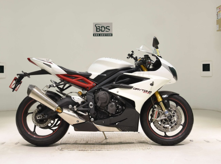 Мотоцикл Triumph DAYTONA 675R с пробегом 31416 km