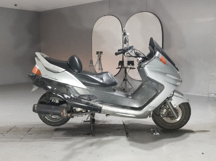 Мотоцикл Yamaha MAJESTY 250 с пробегом 15776 km