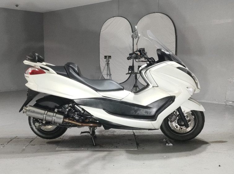 Мотоцикл Yamaha MAJESTY 250 с пробегом 43857 km
