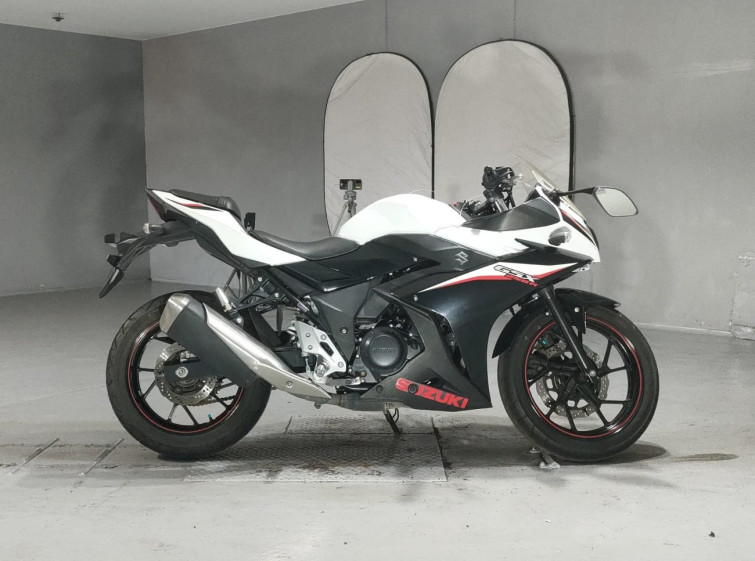 Мотоцикл Suzuki GSX250R с пробегом 36722 km