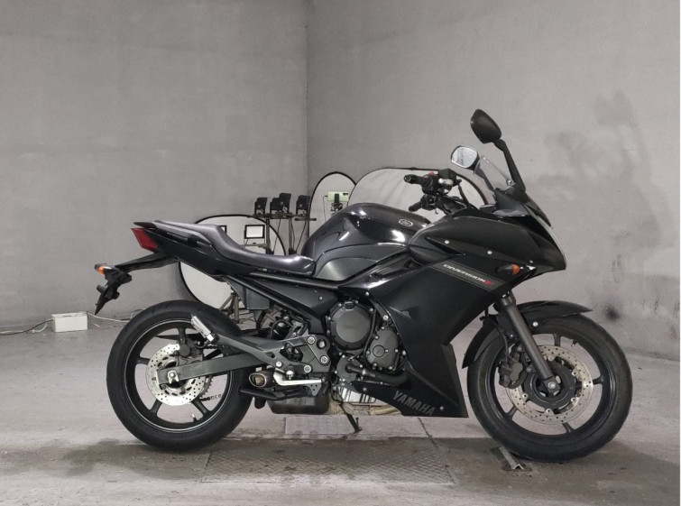 Мотоцикл Yamaha XJ6 DIVERGENCE F з пробігом 16231 km