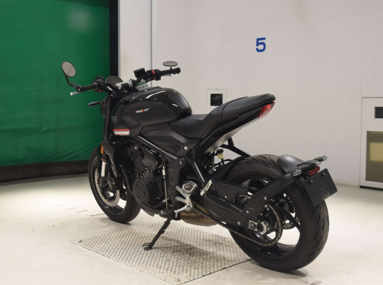 Мотоцикл Triumph TRIDENT660 з пробігом 12760 km з пробігом 12760 km