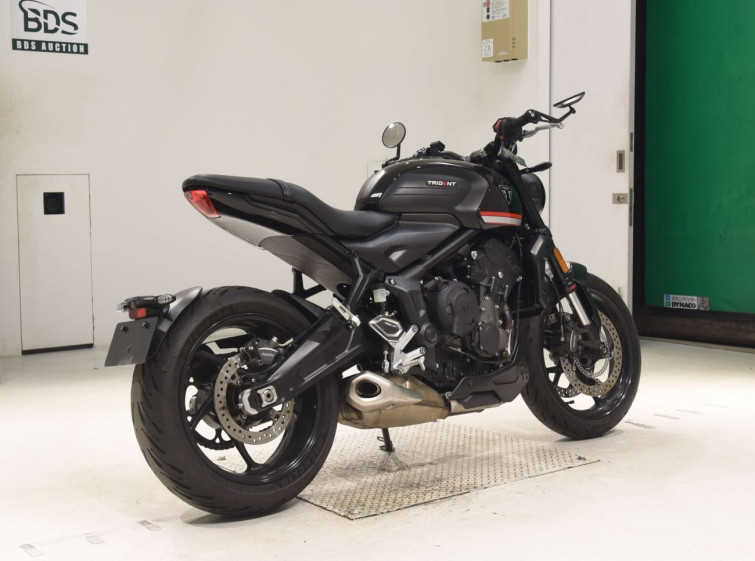 Мотоцикл Triumph TRIDENT660 з пробігом 12760 km з пробігом 12760 km