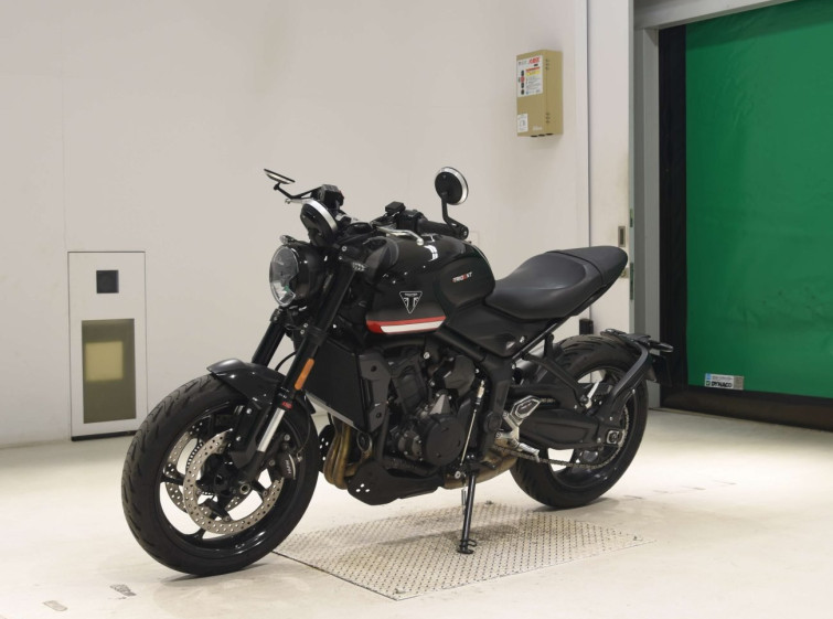 Мотоцикл Triumph TRIDENT660 з пробігом 12760 km з пробігом 12760 km
