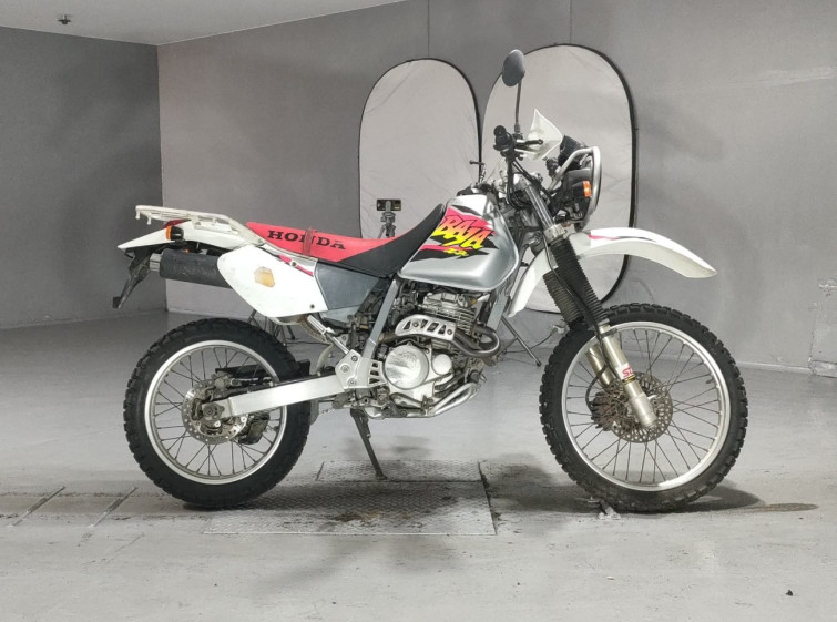 Мотоцикл Honda XR250 з пробігом 23880 km